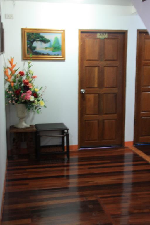 Coffeeandbeer Hostel Pattaya Phòng bức ảnh