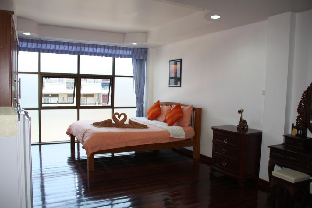 Coffeeandbeer Hostel Pattaya Phòng bức ảnh